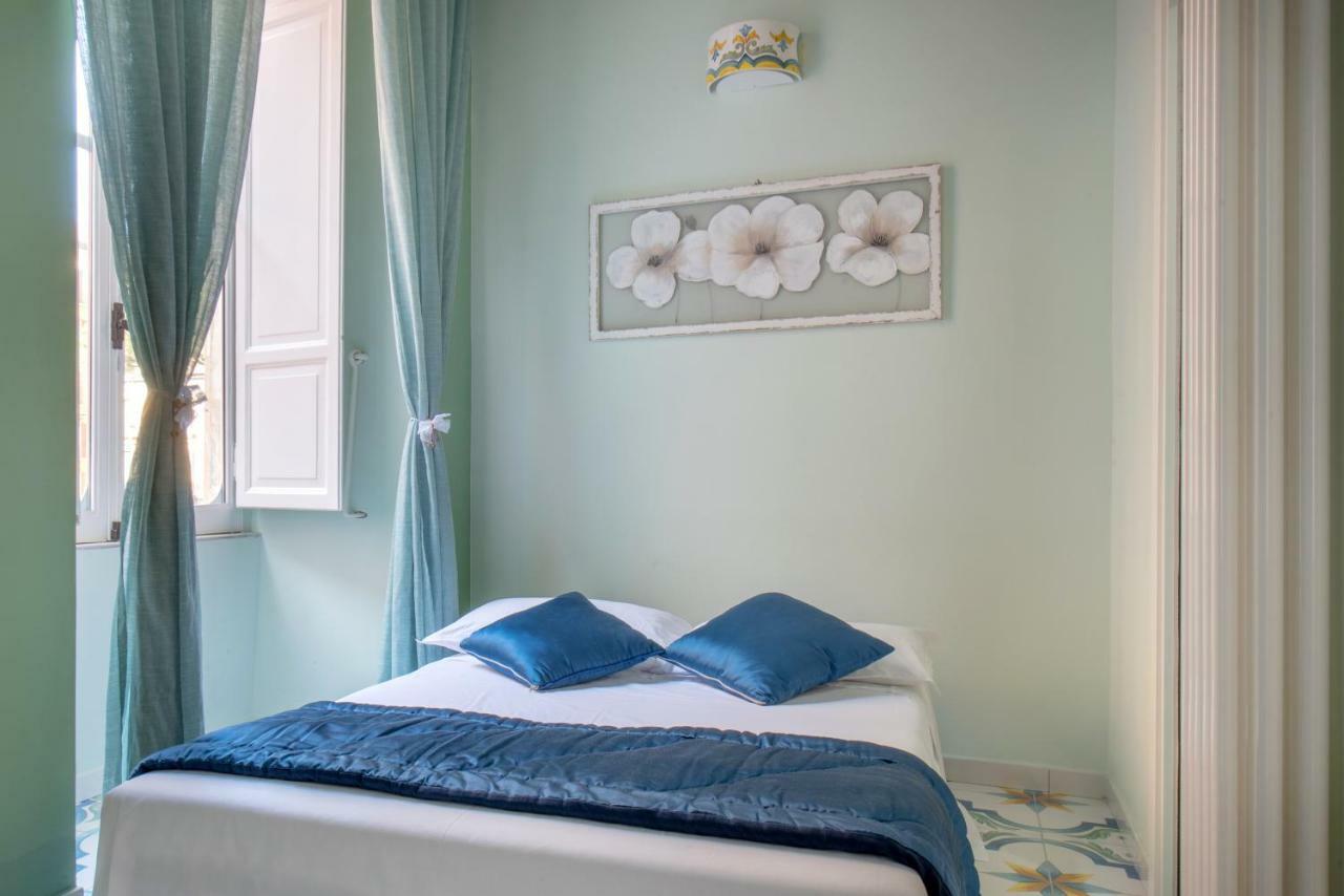 Regina Elena Bed and Breakfast Neapel Exteriör bild